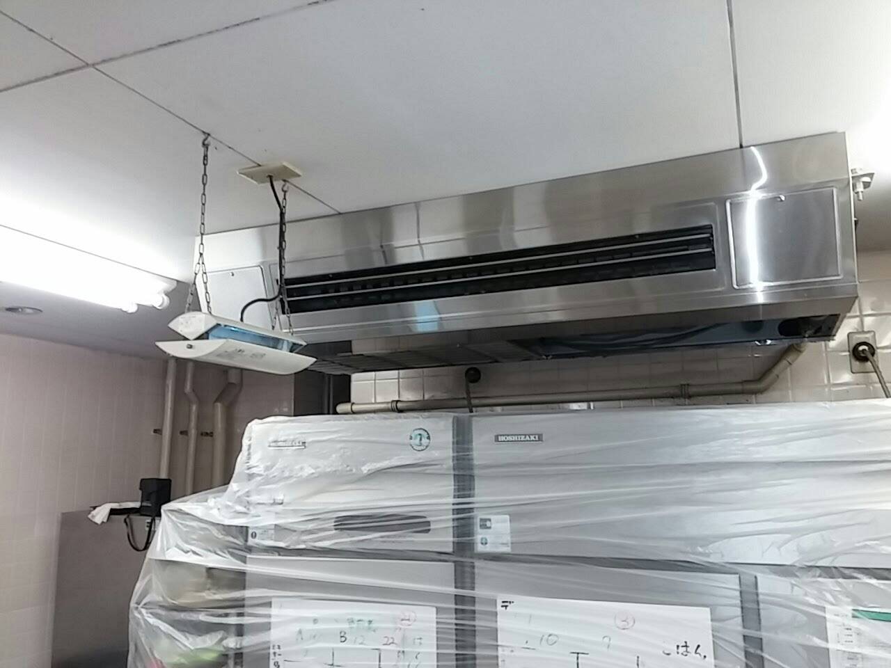 東芝　業務用エアコン修理　エラーコード・P10　厨房用エアコン・APSA08056JA　施工日2016年8月8日